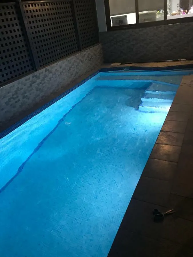 villa moderna con piscina privada, jardín y vista al Mar Torre Del Mar